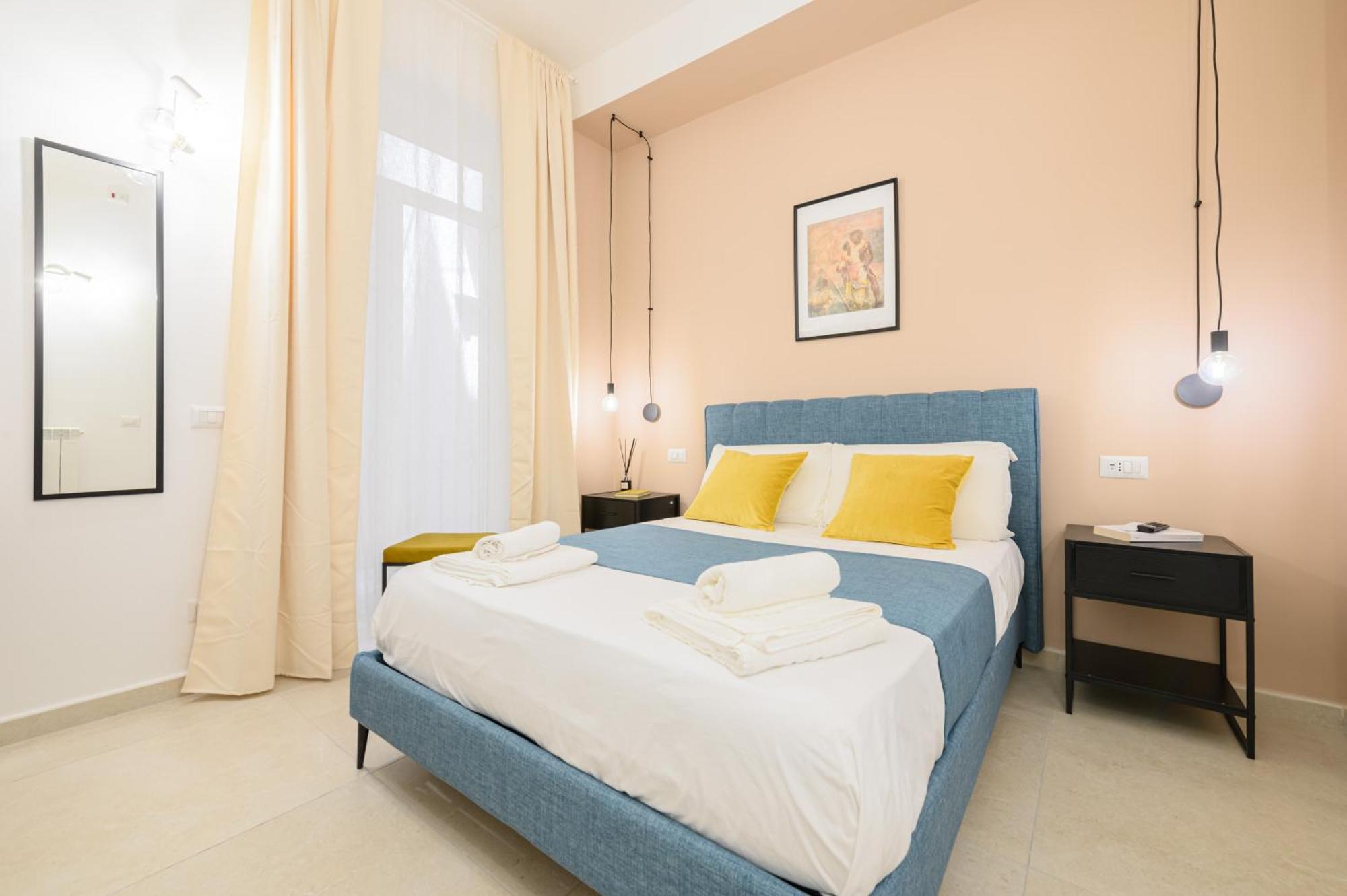 Into Mann Hotel Наполи Екстериор снимка